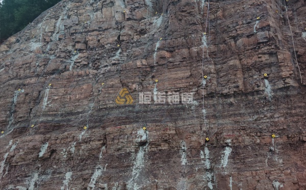 邊坡主動(dòng)防護(hù)網(wǎng)施工步驟