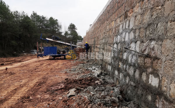 邊坡支護(hù)方式有哪些？各有什么優(yōu)缺點(diǎn)？