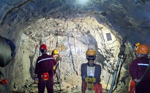 礦山巷道破碎地層支護遇難題，自鉆式錨桿提供一體化解決方案